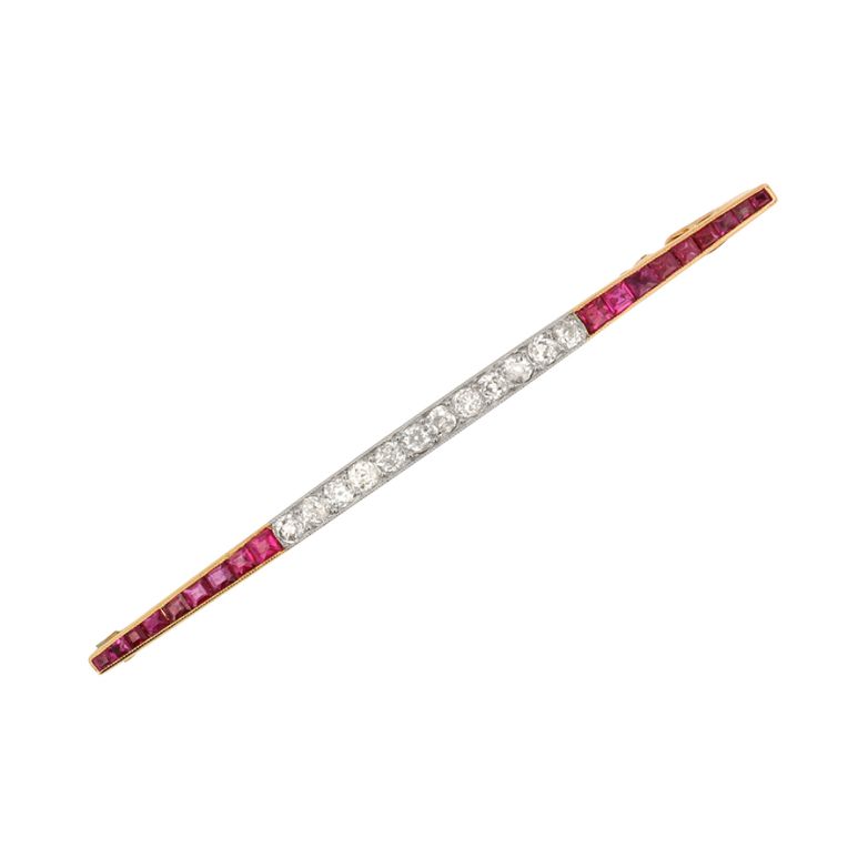 Broche vintage diamants 0.48 carat et rubis de synthèse 0.74 carat 2 ors 6.14g Comme neuf -  reconditionné disponible sur Gemme Les Bijoux